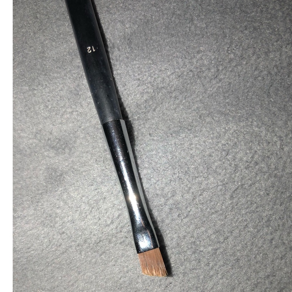 Chanel brow brush